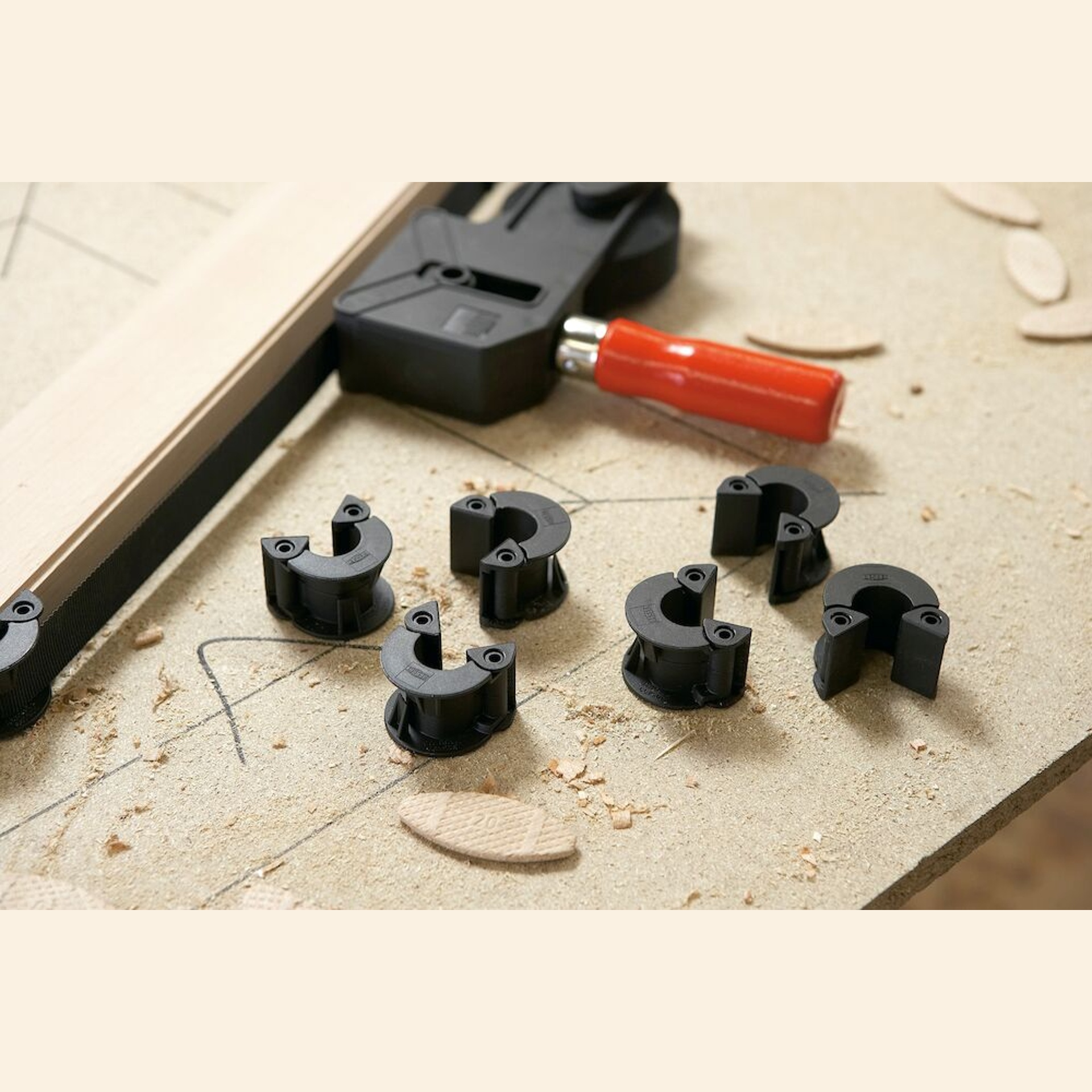 BESSEY BVE Cantoneiras Plastico BESSEY BVE Cantoneiras Plastico