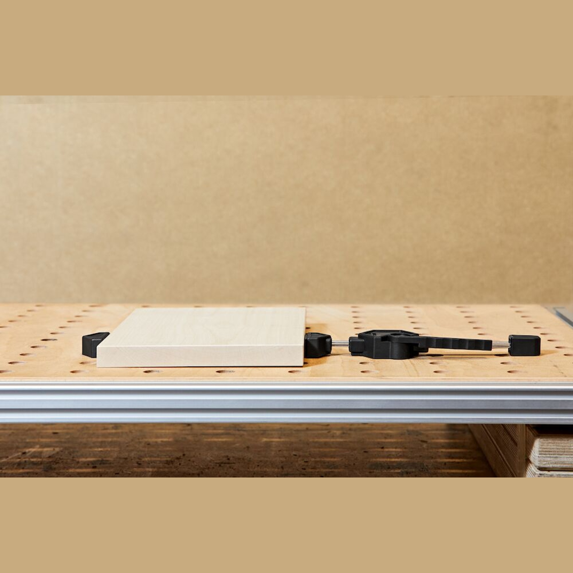 Grampo de tração horizontal para mesas multifunções WNS-SET-MFT Grampo de tração horizontal para mesas multifunções WNS-SET-MFT