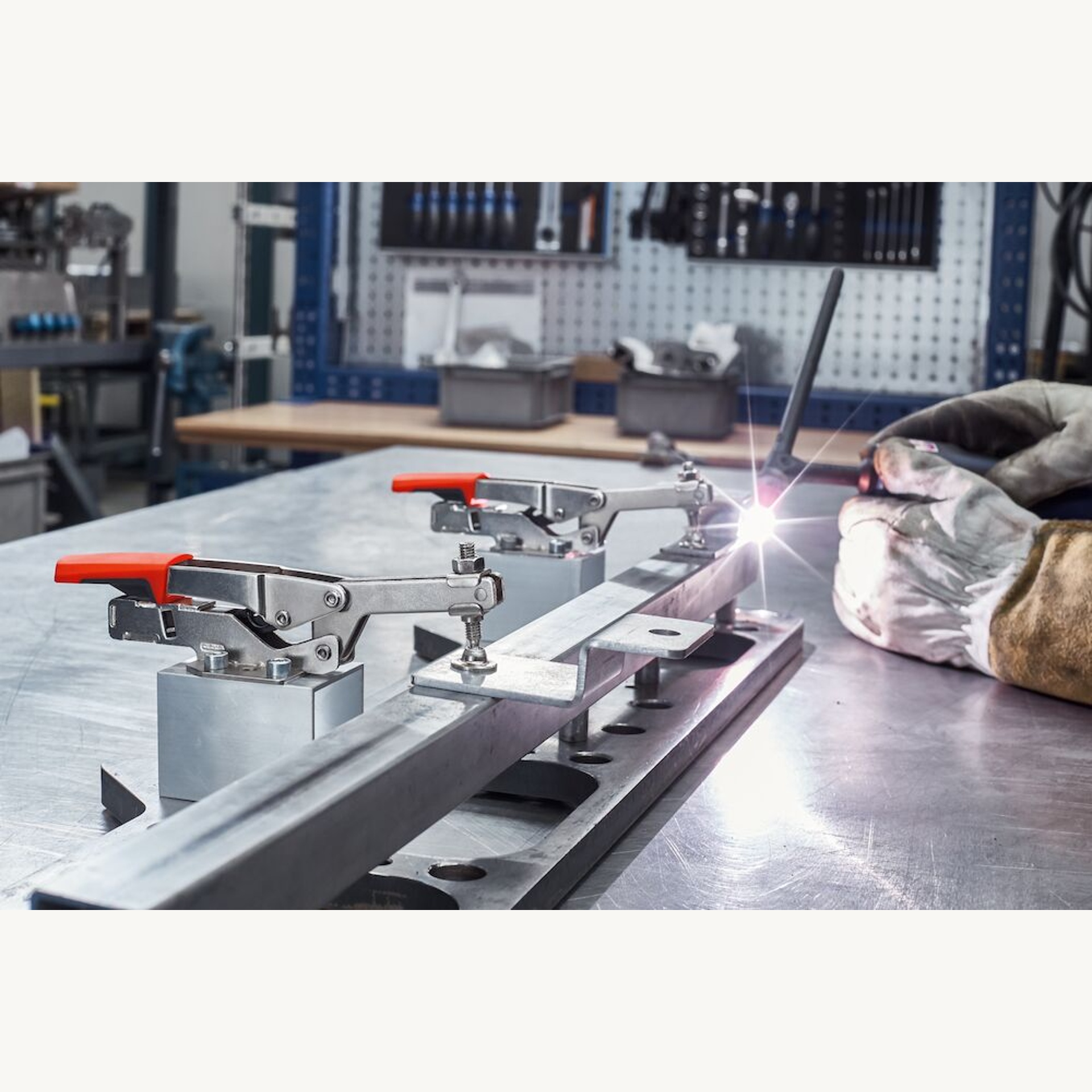 Grampo de aperto r�pido horizontal com placa base horizontal STC-HH