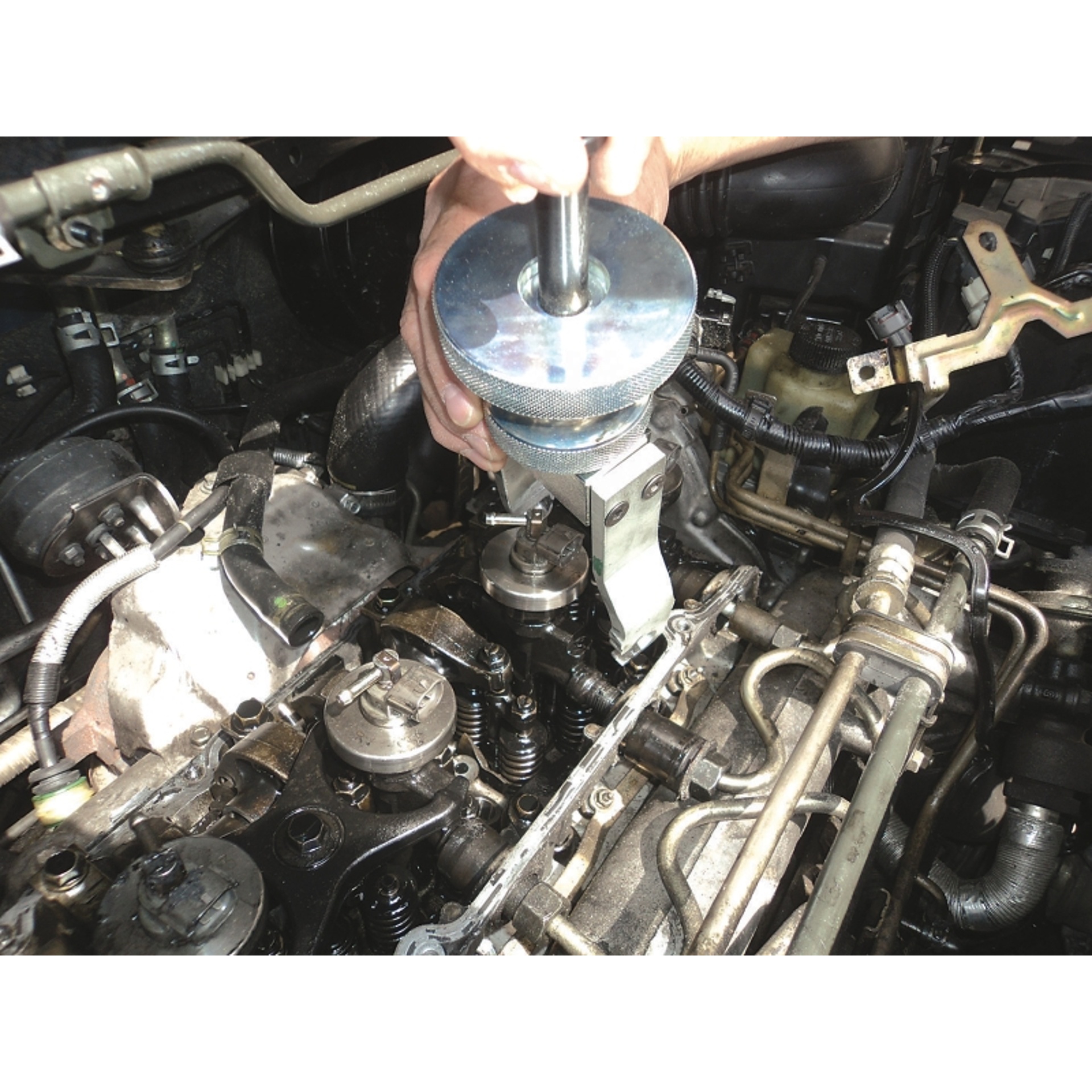 BETA Jogo ferramentas para remoção de injectores Denso, completo com martelo BETA Jogo ferramentas para remoção de injectores Denso, completo com martelo