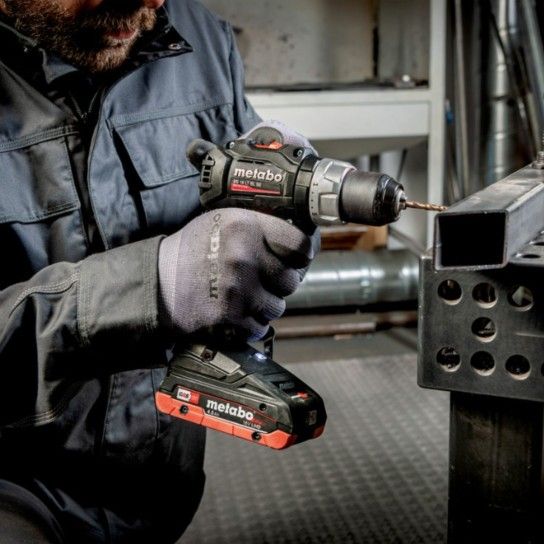 METABO SB 18 LT BL SE Berbequim-aparafusadora de percussão sem fio METABO SB 18 LT BL SE Berbequim-aparafusadora de percussão sem fio