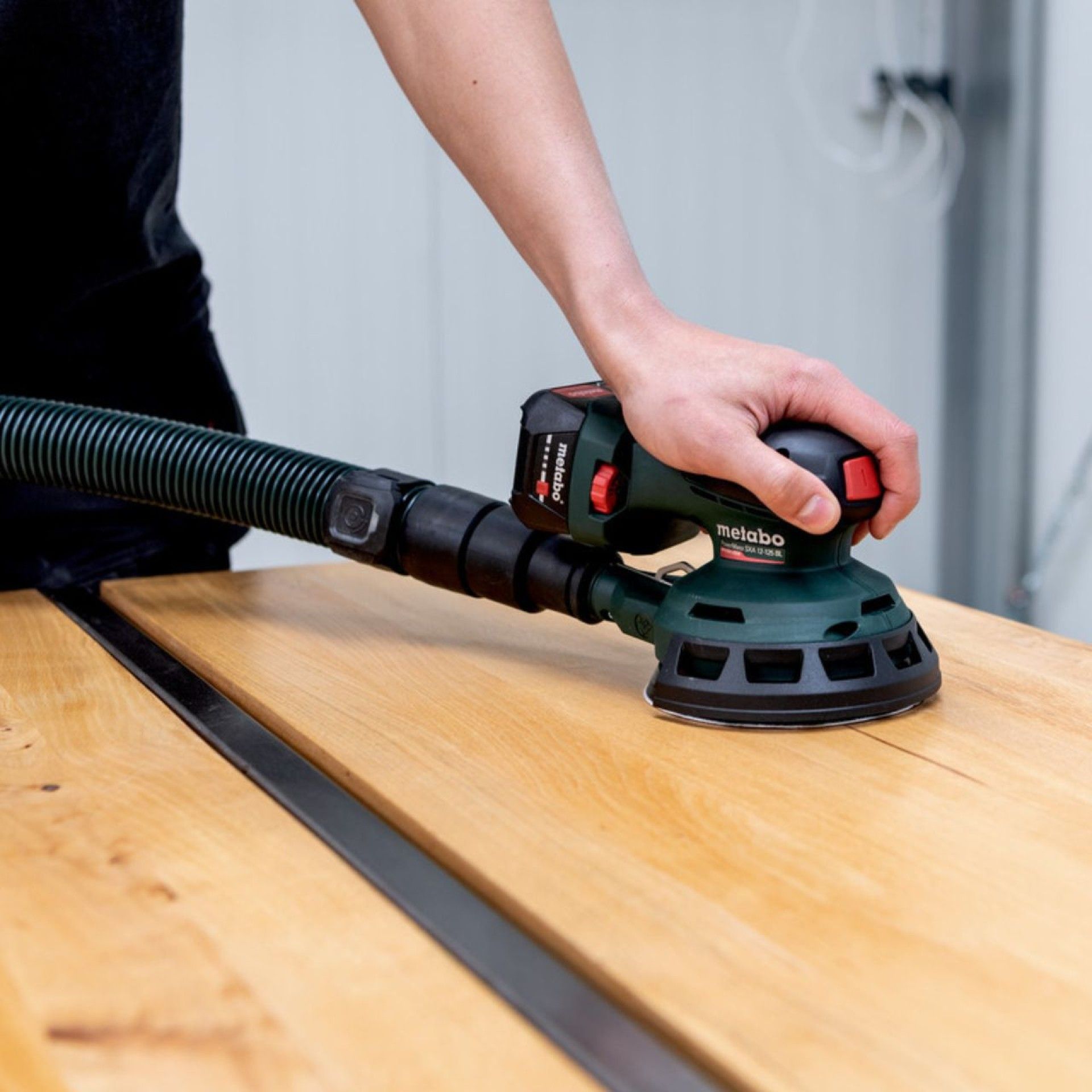 METABO PowerMaxx SXA 12-125 BL Lixadeira de disco orbital sem fio METABO PowerMaxx SXA 12-125 BL Lixadeira de disco orbital sem fio