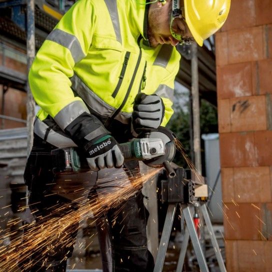METABO W 18 L BL 9-125 Rebarbadora angular sem fio METABO W 18 L BL 9-125 Rebarbadora angular sem fio