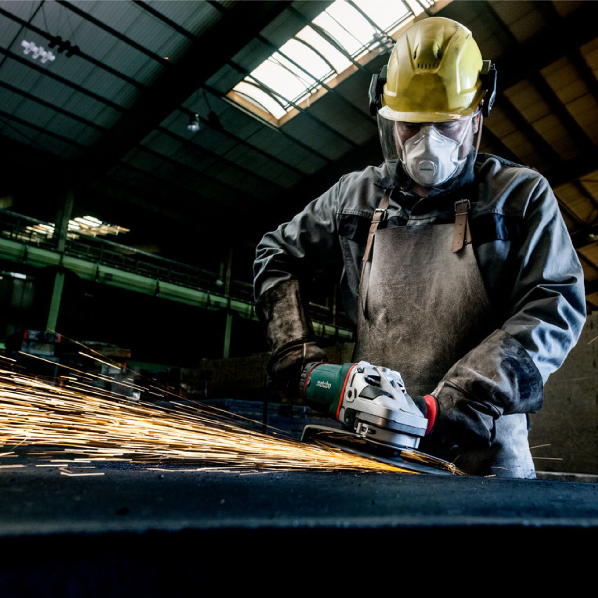 METABO WE 24-230 MVT Rebarbadora angular