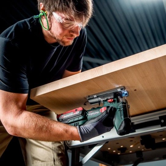 METABO ST 18 LT 130 BL Serra De Recortes S/Fio Metabox METABO ST 18 LT 130 BL Serra De Recortes S/Fio Metabox