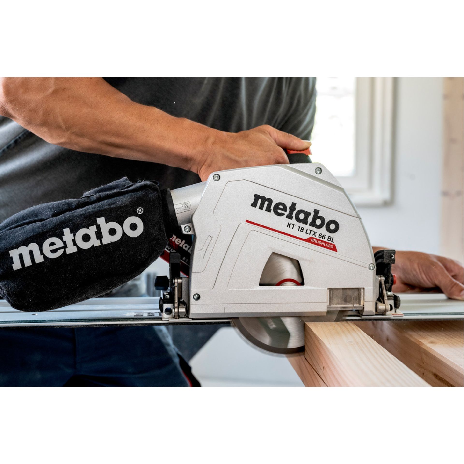 METABO KT 18 LTX 66 BL Serra circular de imersão sem fio METABO KT 18 LTX 66 BL Serra circular de imersão sem fio