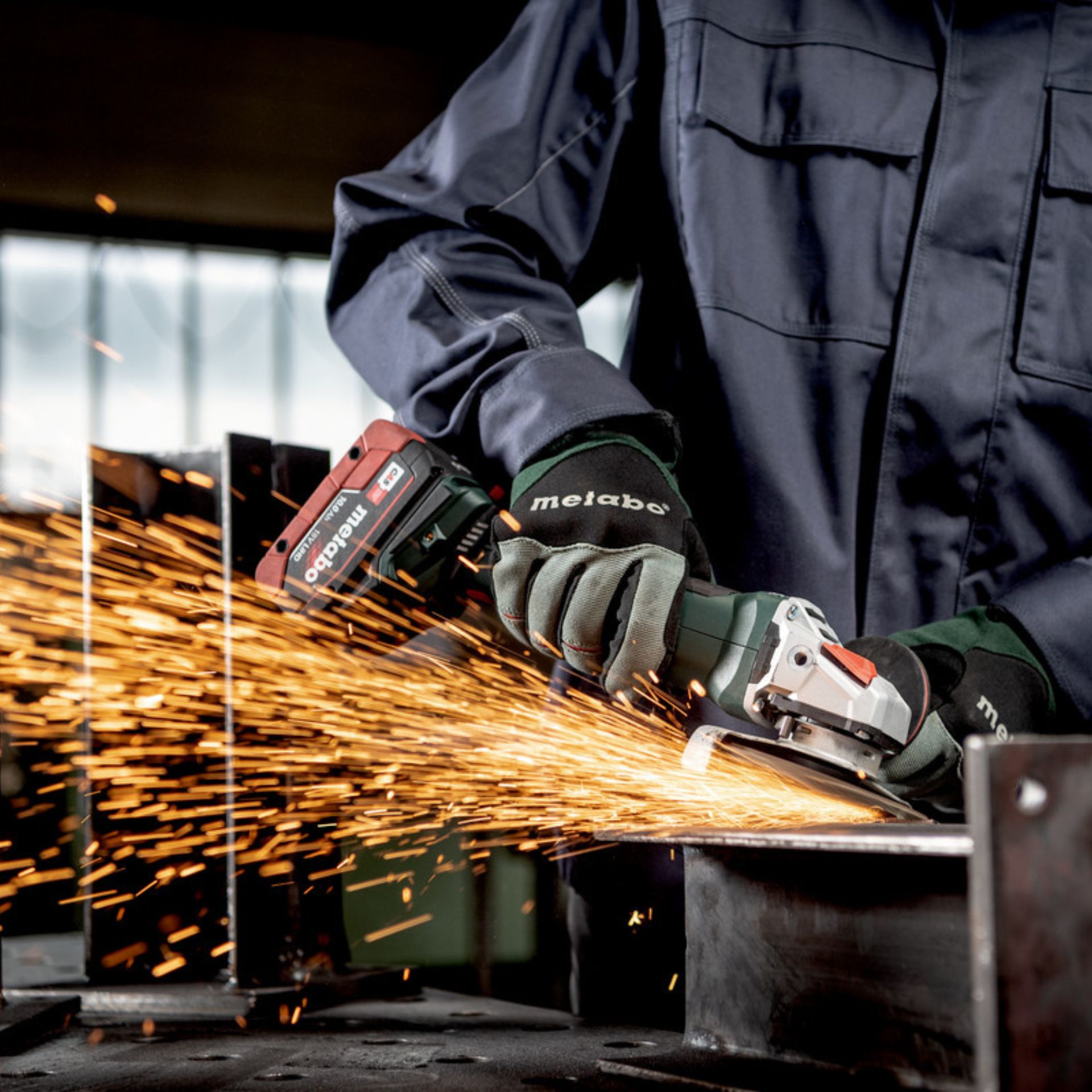 METABO W 18 LT BL 11-125 Rebarbadora angular sem fio METABO W 18 LT BL 11-125 Rebarbadora angular sem fio