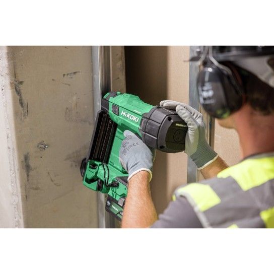 HIKOKI Pregadora para bet�o sem fio NC1840DAW3Z